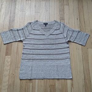 ONE A SWEATER XL SIZE BROWN SHORT SLEEVE